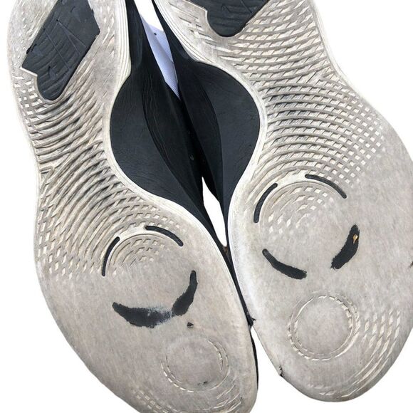 Nike Air Versatile 3 'White Black' Size 12.5 - Picture 4 of 16